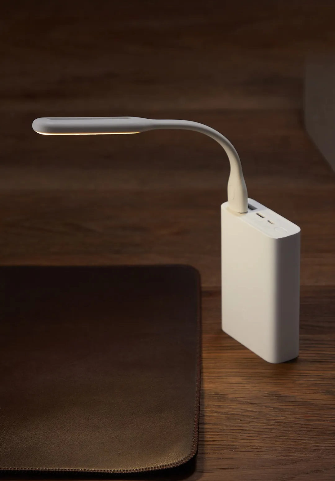 USB Fan Portable Adapter I LED USB Light Lamp Enhanced Version for Laptop Notebook Computer PC Power Bank (random color)