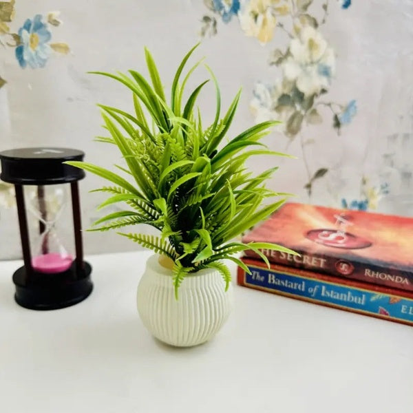 Pack of 4 Mini Planters | Artificial Decoration mini Plants - GlowLaa.com