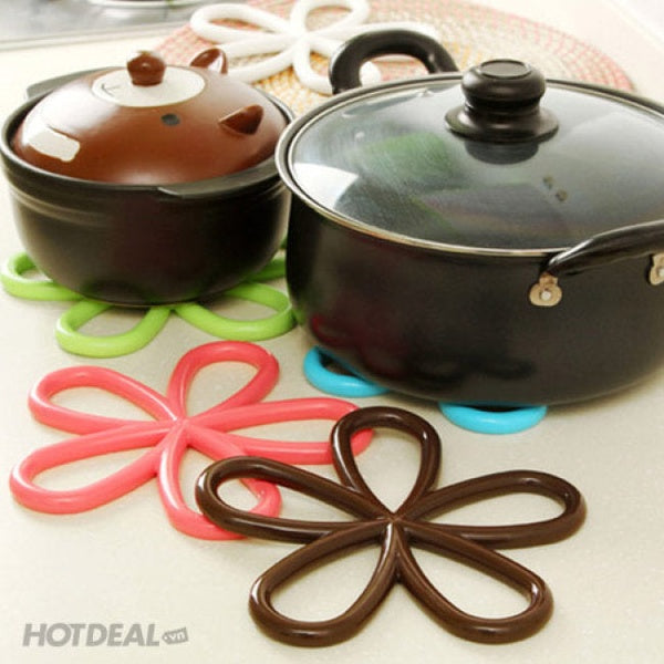 Silicone Flower Hot Pot Mat Stand Heat Resistant Mat For Protect your Dastar khan And Table To Burning (random colors) - GlowLaa.com