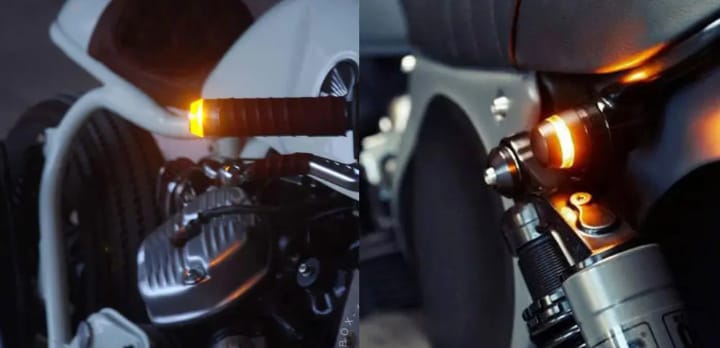 Dual Color Turn Signal Indicator Motor Cycle Handle Grip Bar Blinker Side Marker Lamp Motorcycle Decoration Handlebar End Light (2 Pcs) ( Yellow color)