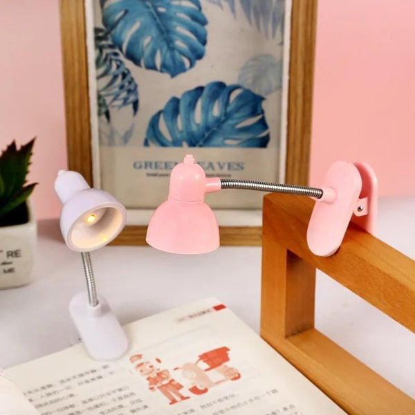 Mini Book Light with Clip Portable LED Reading Lamp Travel Bedroom Night Light Night (Random color)