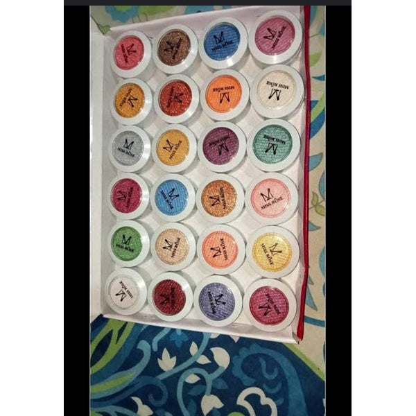 Miss Rose matte and glitter eye shadows - Pack of 12 - GlowLaa.com