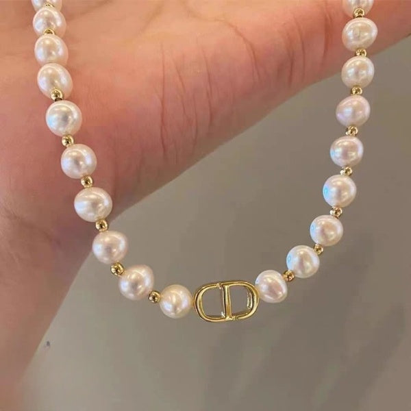 Beautiful Pearl Charm Korean Elegant Necklace For Girls - GlowLaa.com