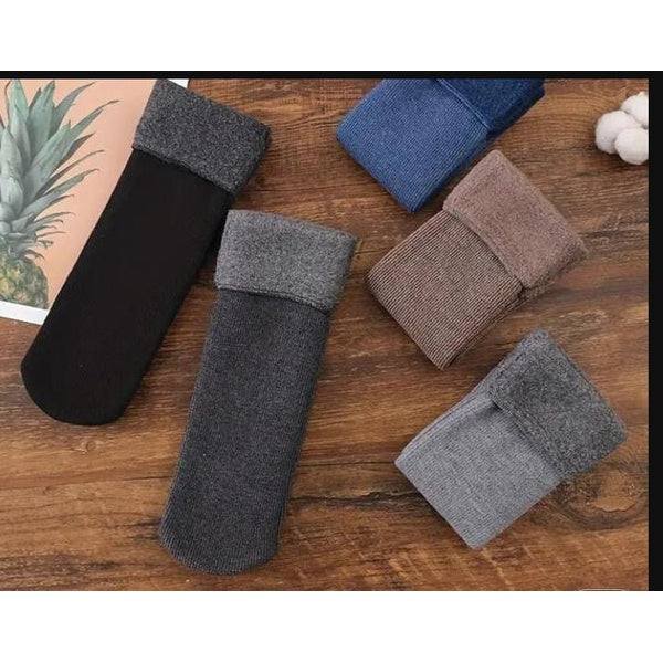 Pack of 1 Pair Unisex Ankle Socks – Warm, Cozy & Comfortable Textured Design | Soft Polyester, All-Day Wear, Multiple Colors - Black - GlowLaa.com