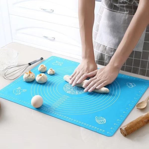 Silicone Non-Stick Rolling Mat 40x50cm – Non-Slip Pastry Mat for Dough, Cakes & Baking (Random Color) - GlowLaa.com