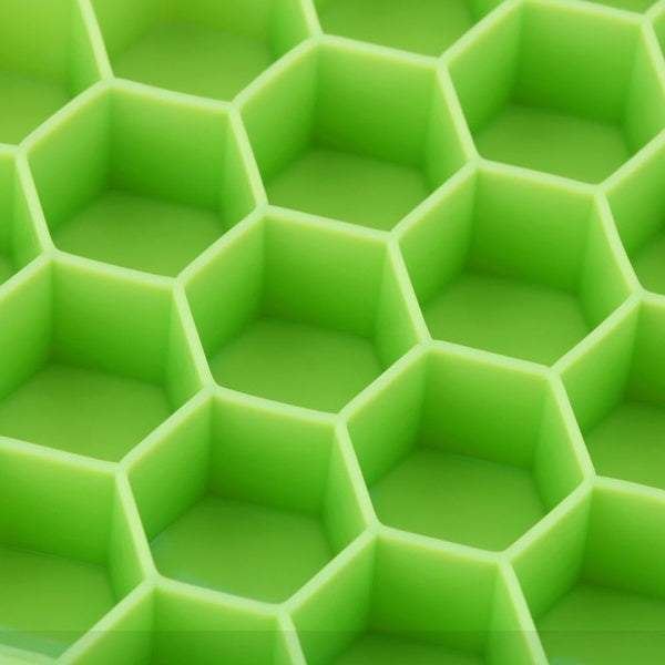 Silicone Ice Cube Tray 37 Grid Ice Cube Mold with Lid Honeycomb Ice Maker Reusable Ice Container for  Coffee Juice (Random Color) - 1 Pc Without Lid - GlowLaa.com