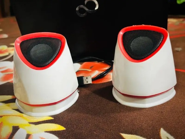 (Pair) 2.0 MULTIMEDIA SPEAKER  Dynamic Listening With 2.0 channal speaker Style