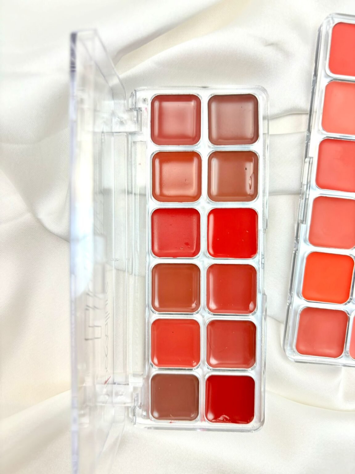 Violet Makup Lip Cream Pallete | Matte Color Lipstick Palette | Eyeshadow Pallete (Random Shades)