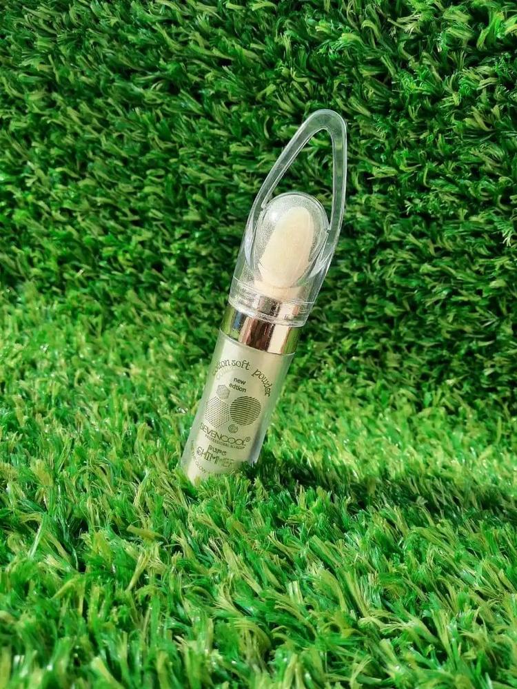 Shimmer highlighter  (random color) - Pack of 1