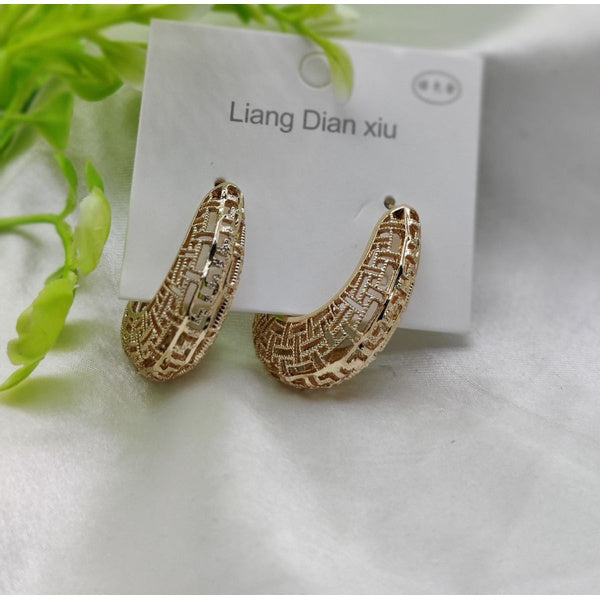 Imported Elegant Crystal Flower Dangle Earrings – Graceful &amp; Stylish - Luxurious Gold Finish | Best Quality Artificial Earrings For Girls &amp; Women - GlowLaa.com