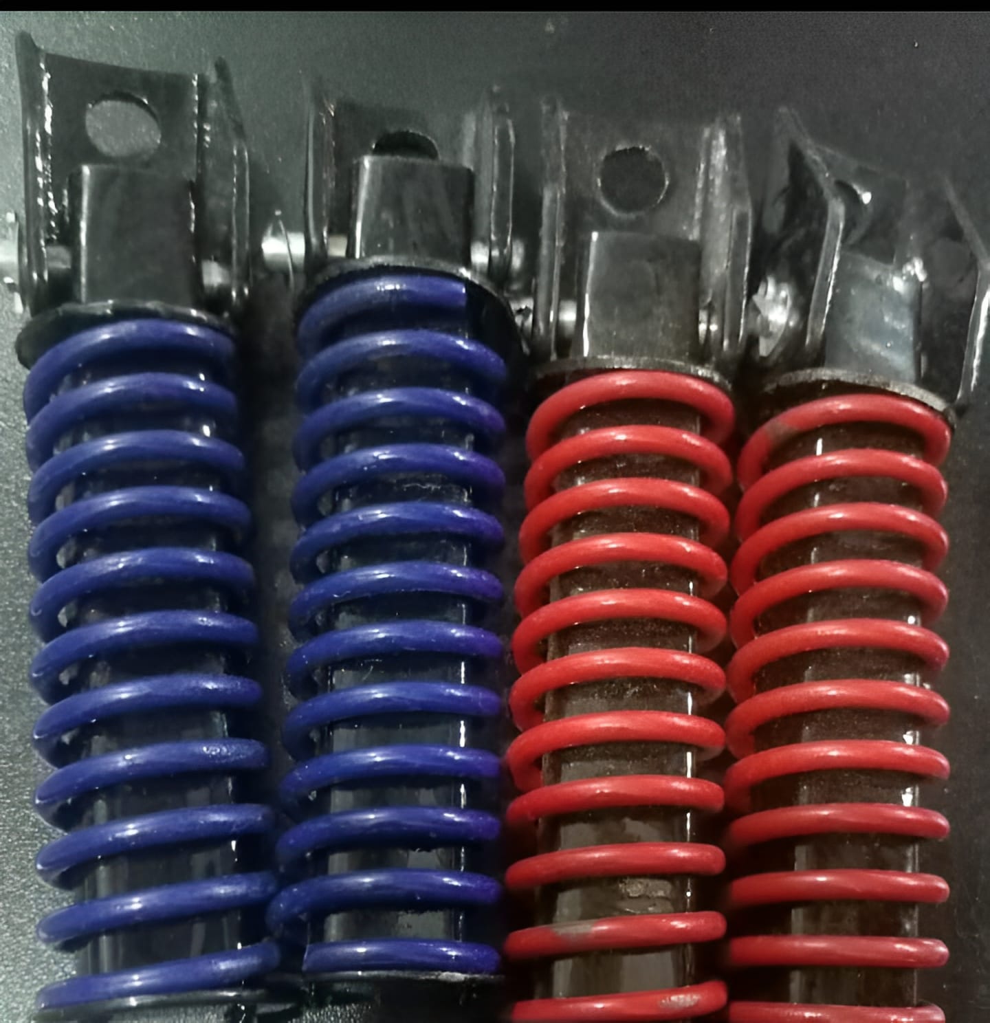 (2 pcs ) Fancy Spring Footrest Universal Lightweight and compact for CD 70 / CG 125