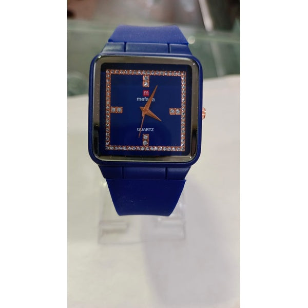 Stylish Waterproof Rubber Strap Watch – Sporty &amp; Durable Design Water Proof - Green - GlowLaa.com